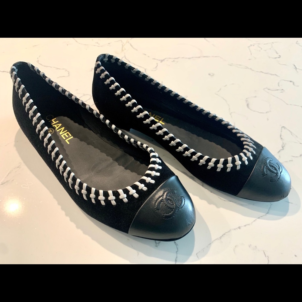 Chanel Ballet Flats - Picture 2 of 3